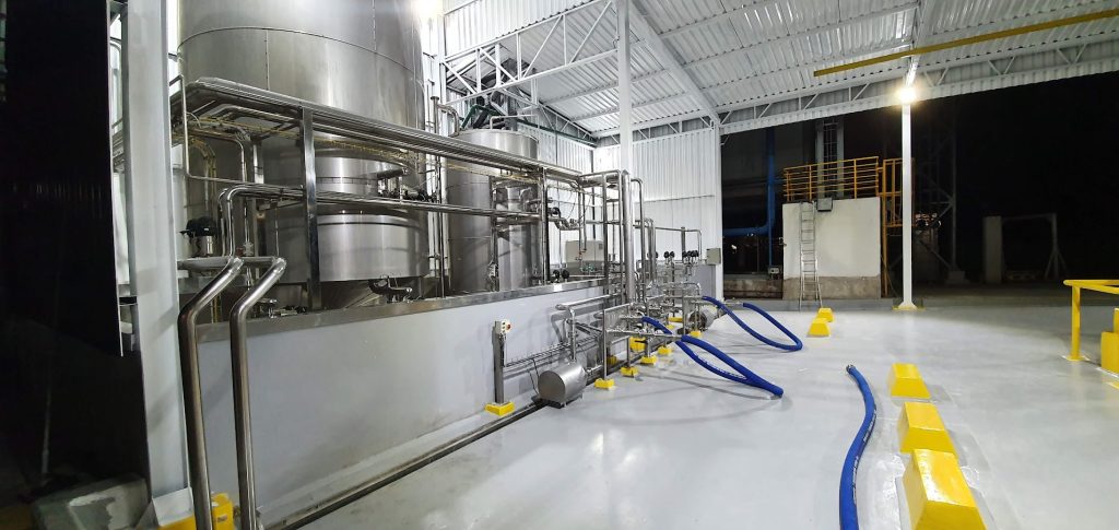 Baia de Carregamento Automatizada com Estação de CIP
